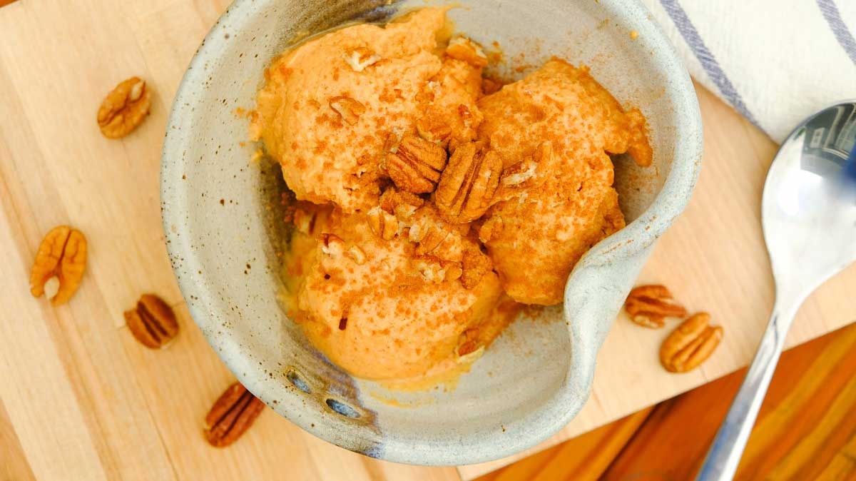 4 Ingredient Pumpkin Frozen Yogurt