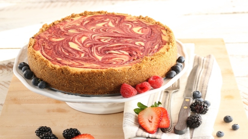 Berry Swirl Cheesecake