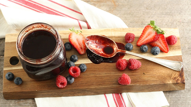 Easy Berry BBQ Sauce