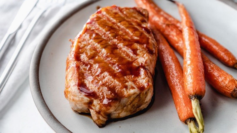 Easy Grilled Sweet Pork Chops Dinner Recipe | Food Lion