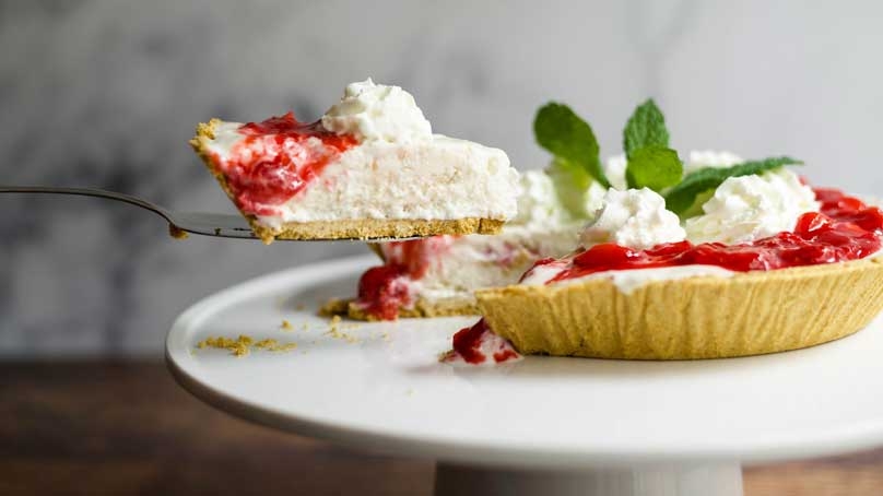 Easy Summer Berry Ice Cream Pie