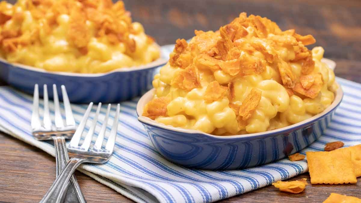 Easy Cheez-It® Mac and Cheese