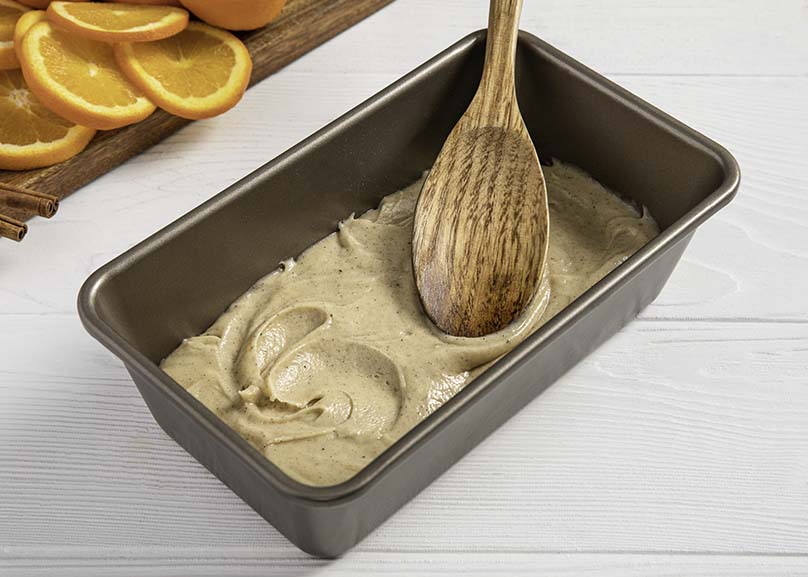 Spreading batter in loaf pan