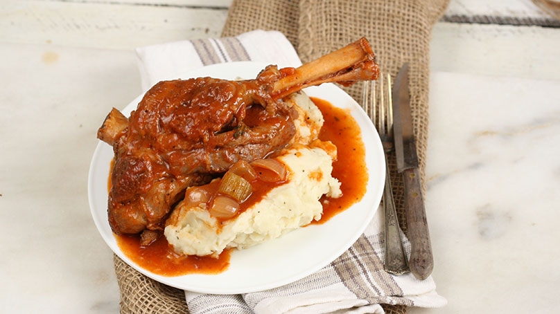 Slow-Cooked Lamb Shanks In Red Wine Sauce