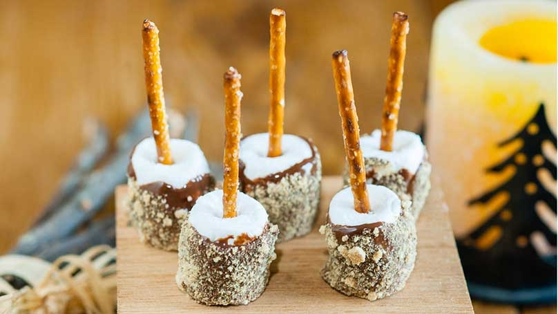 S'more Marshmallow Pops