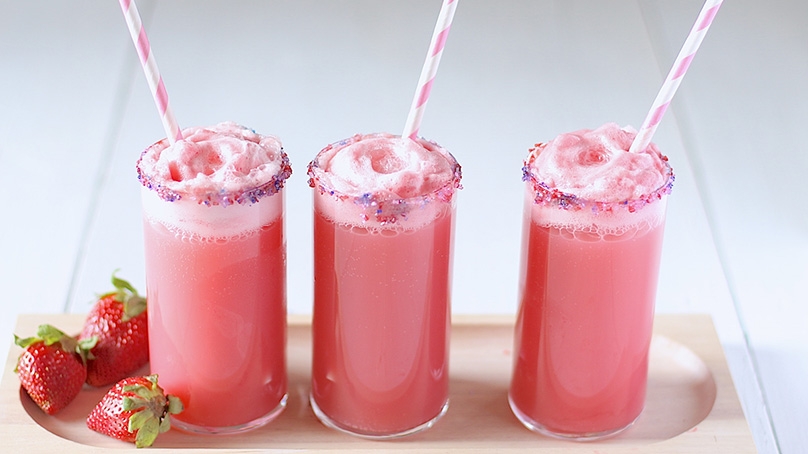 Sparkling Strawberry Cocktail