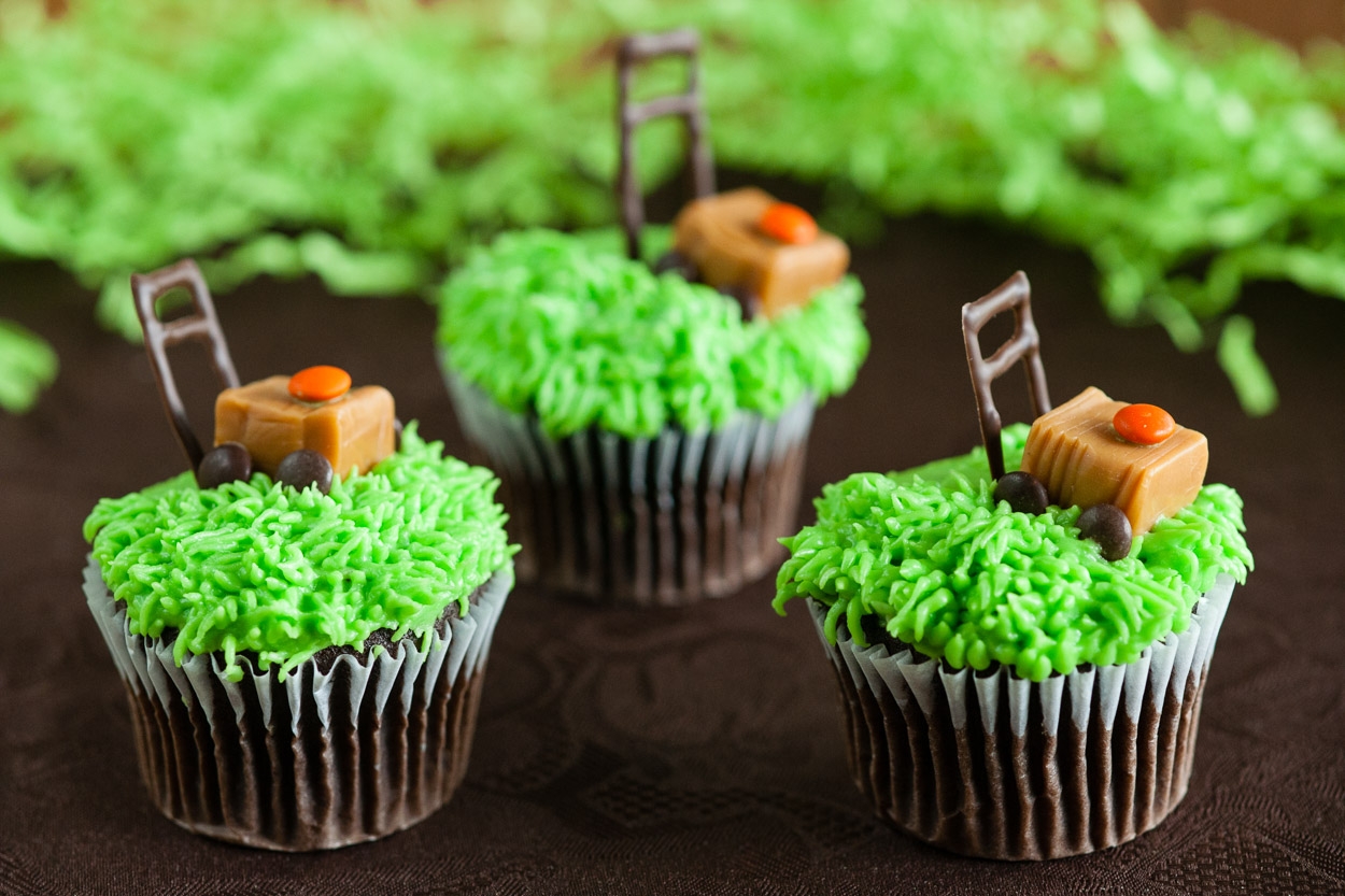 Lawnmower Cupcakes