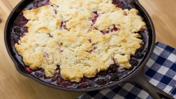 Blackberry Raspberry Cobbler