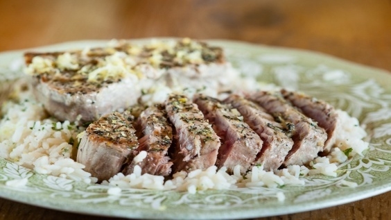 Lemony Tuna Steak