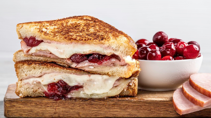 Ham, Cheddar &amp; Cranberry Grilled Cheese