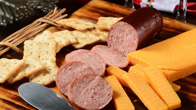 Affordable Charcuterie Board with Meat, Cheese and Crackers | Blogs | Food Lion