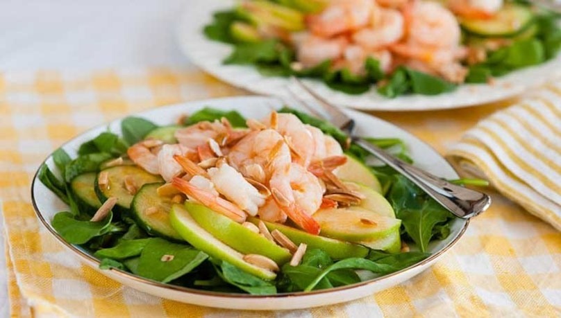 Shrimp and Apple Salad, white plate, yellow check placemat, yellow strip napkin, fotk