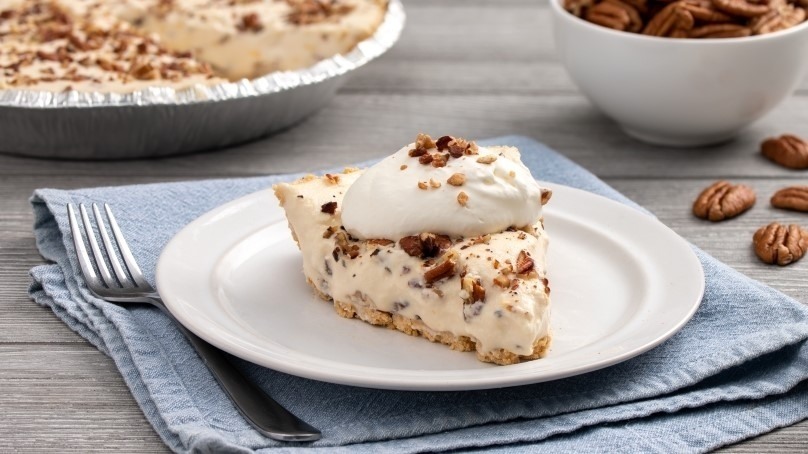 No-Bake Maple Pecan Cream Pie