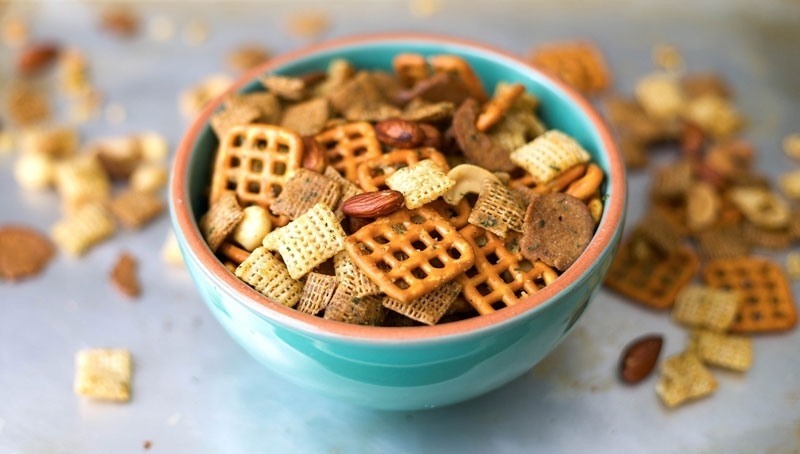 Easy Snack Mix in teal bowl